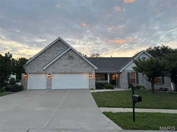 727 Hawk Run DR, O'fallon, MO 63368