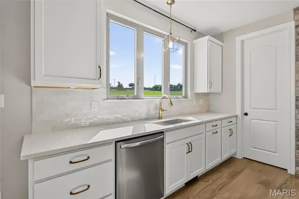 106 Downview DR, O'fallon, MO 63368