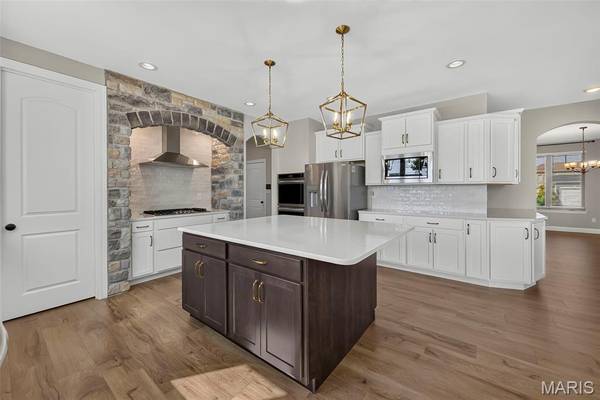 106 Downview DR, O'fallon, MO 63368