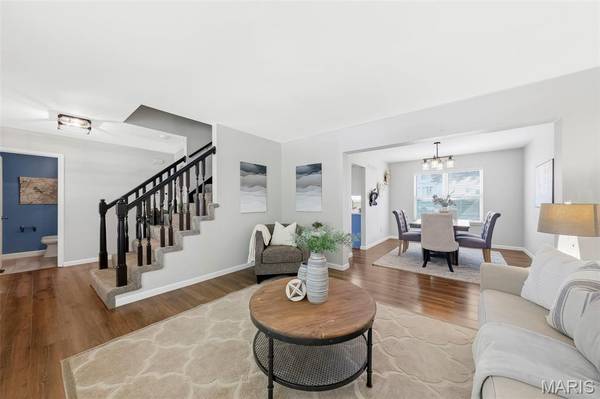 1418 Venus DR, St Peters, MO 63376