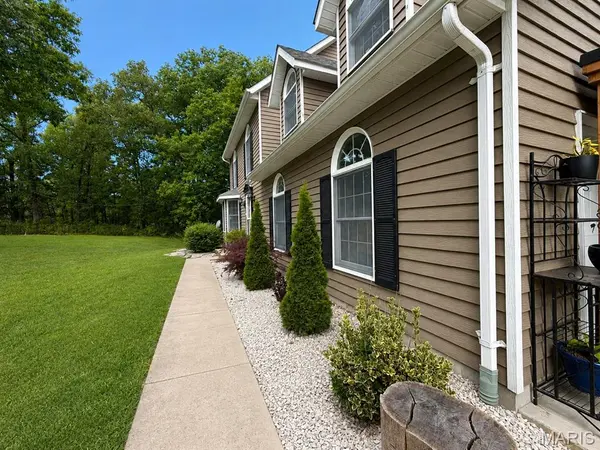 2365 Rock N Horse Farms DR, Festus, MO 63028