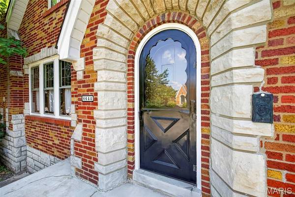 6644 Winona AVE, St Louis, MO 63109