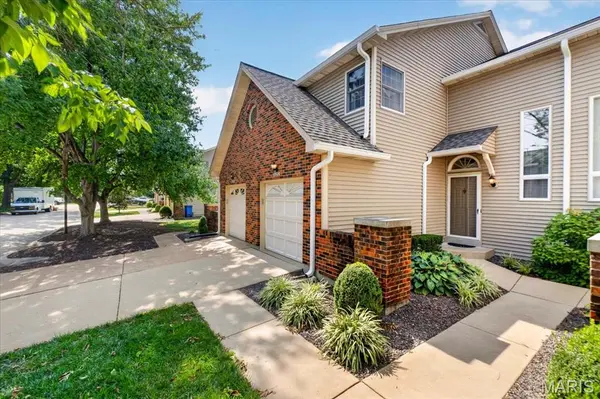 16252 Lea Oak CT, Chesterfield, MO 63017