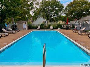 16252 Lea Oak CT, Chesterfield, MO 63017