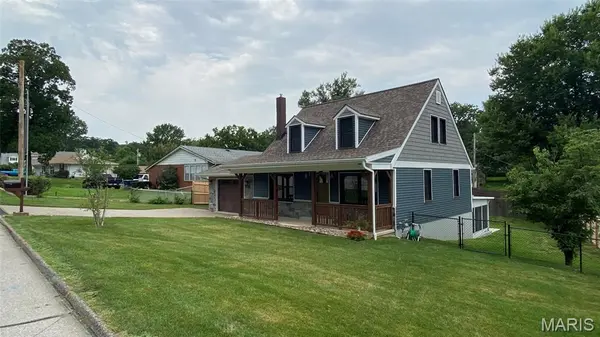 939 Rayburn AVE, Crestwood, MO 63126