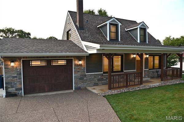 939 Rayburn AVE, Crestwood, MO 63126