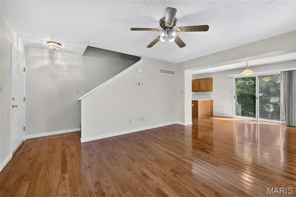 48 Deer Grove DR, St Peters, MO 63376