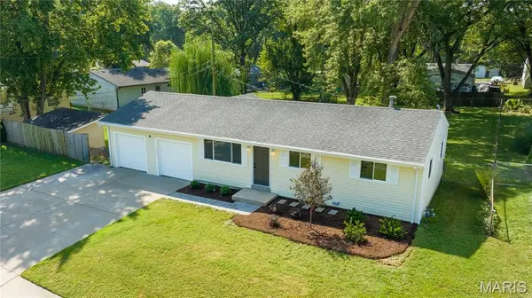 11482 Essex AVE, Maryland Heights, MO 63043