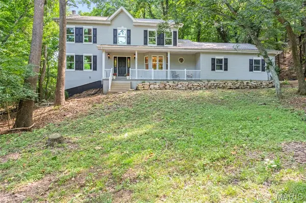 5002 Circle DR, Imperial, MO 63052