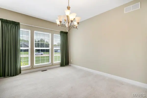 831 Autumn Rise, Columbia, IL 62236