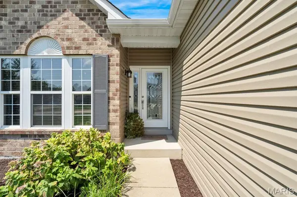 831 Autumn Rise, Columbia, IL 62236