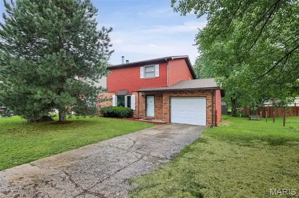 711 Fort Henry RD, Belleville, IL 62221