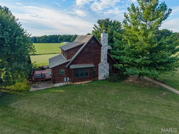 8140 Old Jackson RD, Farmington, MO 63640