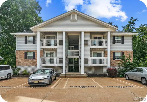 621 S Kirkwood RD #303, St Louis, MO 63122