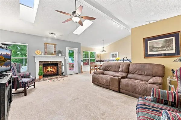 55 Treeshade CT, St Peters, MO 63376