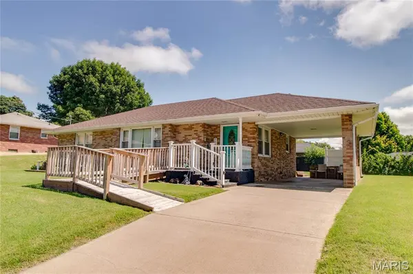 201 Longfellow AVE, Alton, IL 62002