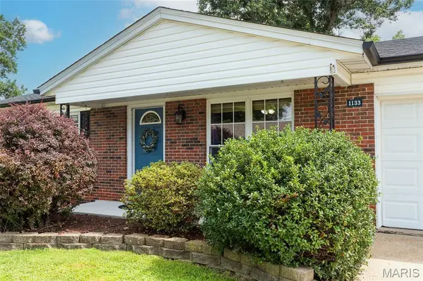 1133 Fordyce LN, St Charles, MO 63303