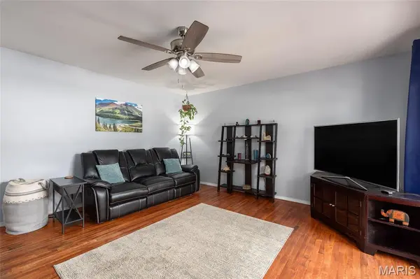 1133 Fordyce LN, St Charles, MO 63303