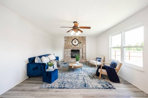 1508 Progress LN, Belleville, IL 62221