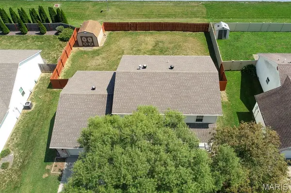 1508 Progress LN, Belleville, IL 62221