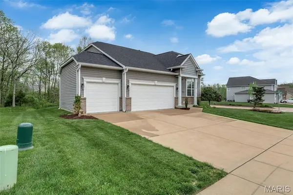 917 Summit Oaks DR, Eureka, MO 63025