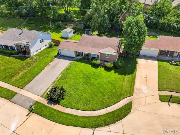 3356 San Sevilla CT, Bridgeton, MO 63044