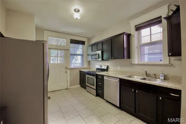4167 Hartford ST, St Louis, MO 63116