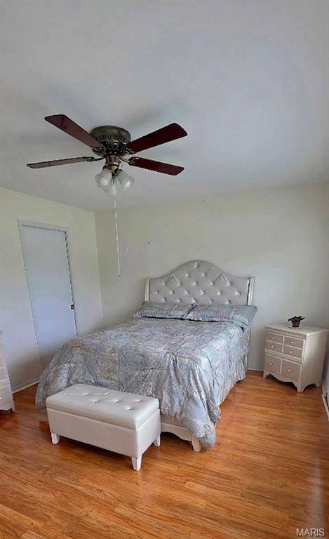 3961 Grand National DR, Florissant, MO 63034