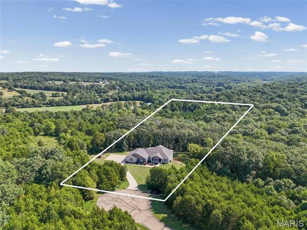 1402 Circle Hill DR, Hillsboro, MO 63050