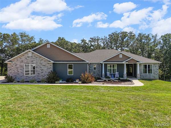 1402 Circle Hill DR, Hillsboro, MO 63050