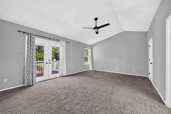 170 Autumn Chase DR, O'fallon, MO 63366