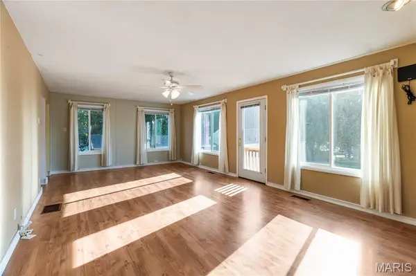 709 Woodrow AVE, Festus, MO 63028