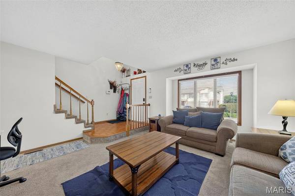 12 New Hope CT, Florissant, MO 63033