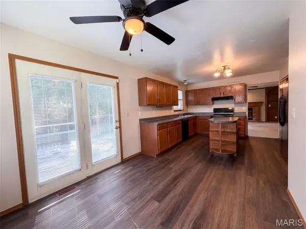 923 Keeneland RD, Florissant, MO 63034