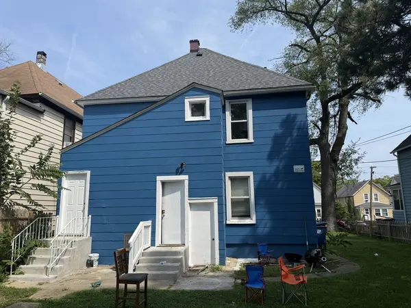 706 Martin Luther King DR, Waukegan, IL 60085