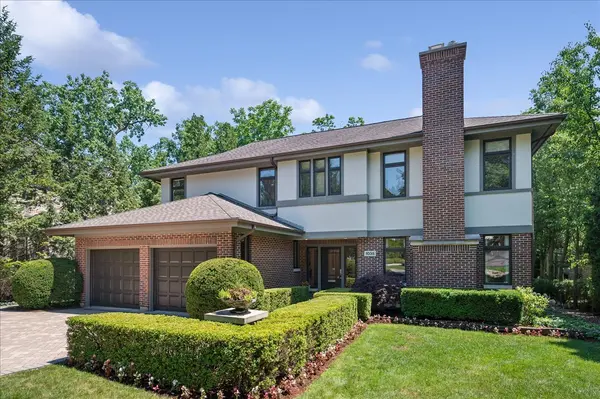 1035 Meadow RD, Glencoe, IL 60022