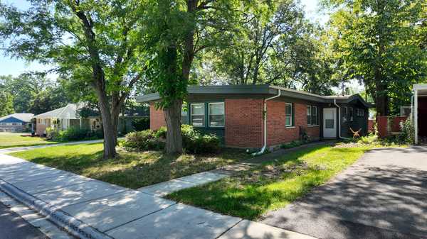 335 Oakwood ST, Park Forest, IL 60466
