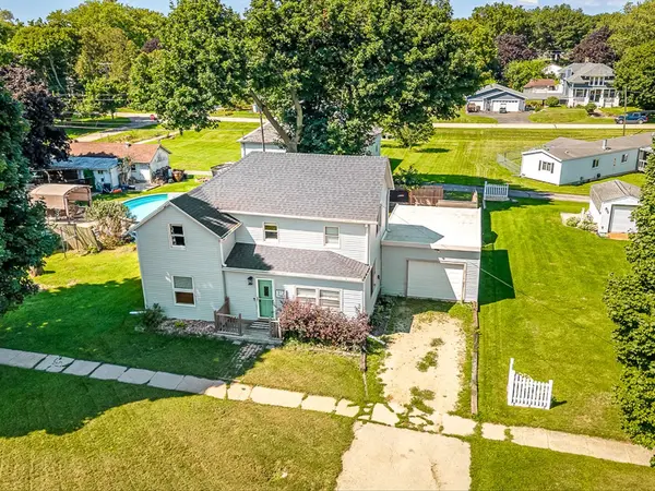 312 N Stanton ST, Davis, IL 61019