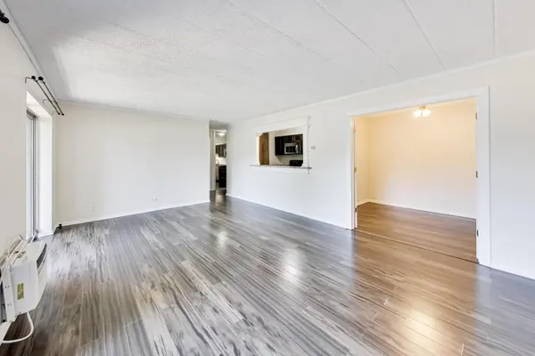 1056 N Mill Street #107, Naperville, IL 60563