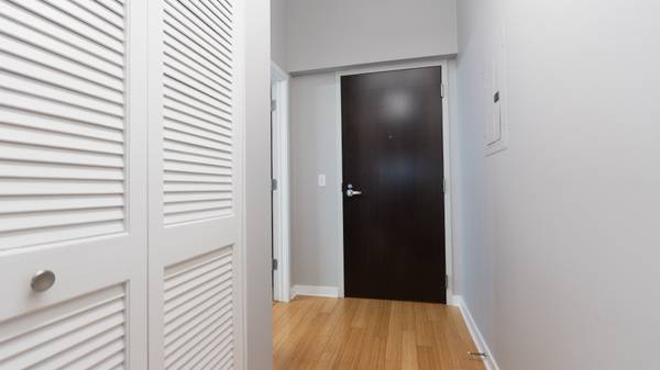 303 W Ohio ST #3804, Chicago, IL 60654