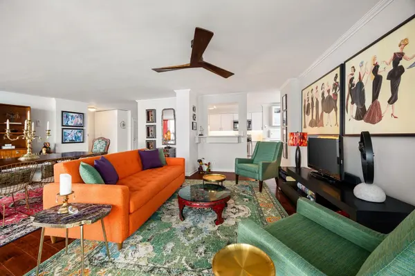 940 W Glenlake AVE #34D, Chicago, IL 60660