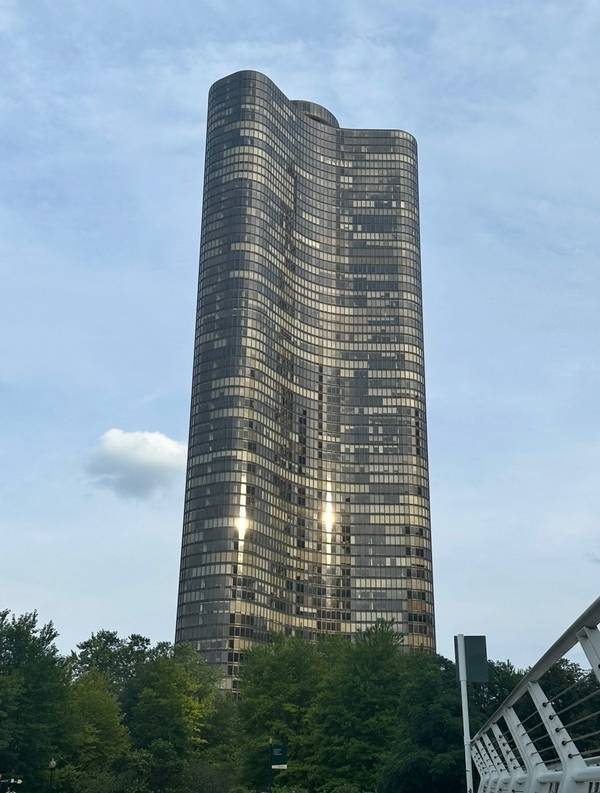 505 N LAKE SHORE DR #5706, Chicago, IL 60611