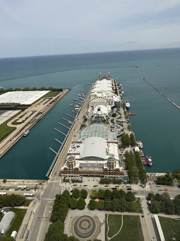 505 N LAKE SHORE DR #5706, Chicago, IL 60611