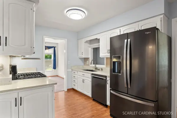 2021 Tiffany DR, Schaumburg, IL 60194