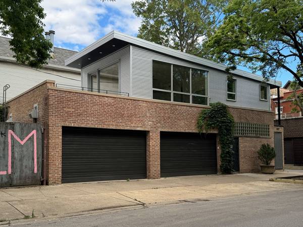 1317 N Leavitt ST, Chicago, IL 60622