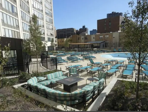 3930 N Pine Grove AVE #1405, Chicago, IL 60613