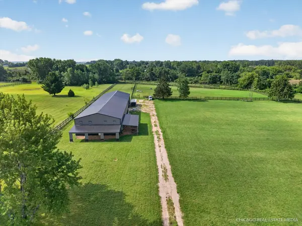 10617 Button RD, Hebron, IL 60034