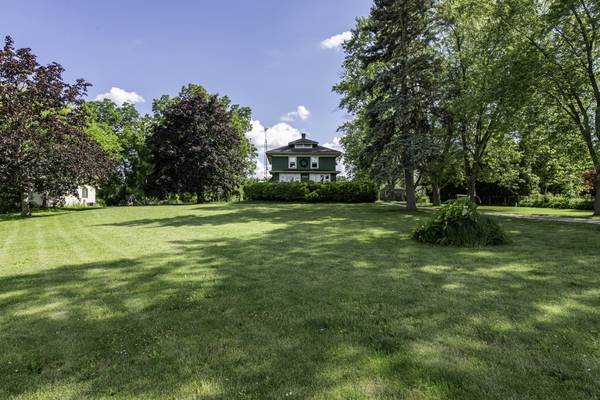 2823 27th ST, Zion, IL 60099