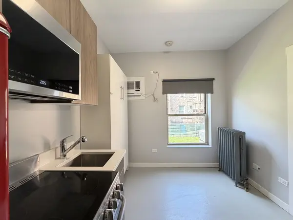 4700 N Racine AVE #110, Chicago, IL 60640