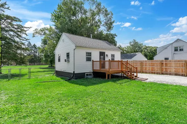 3224 40th ST, Moline, IL 61265